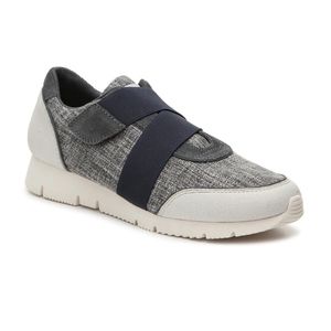 Kodiak Athleisure Cross-Strap Casual Sneakers New